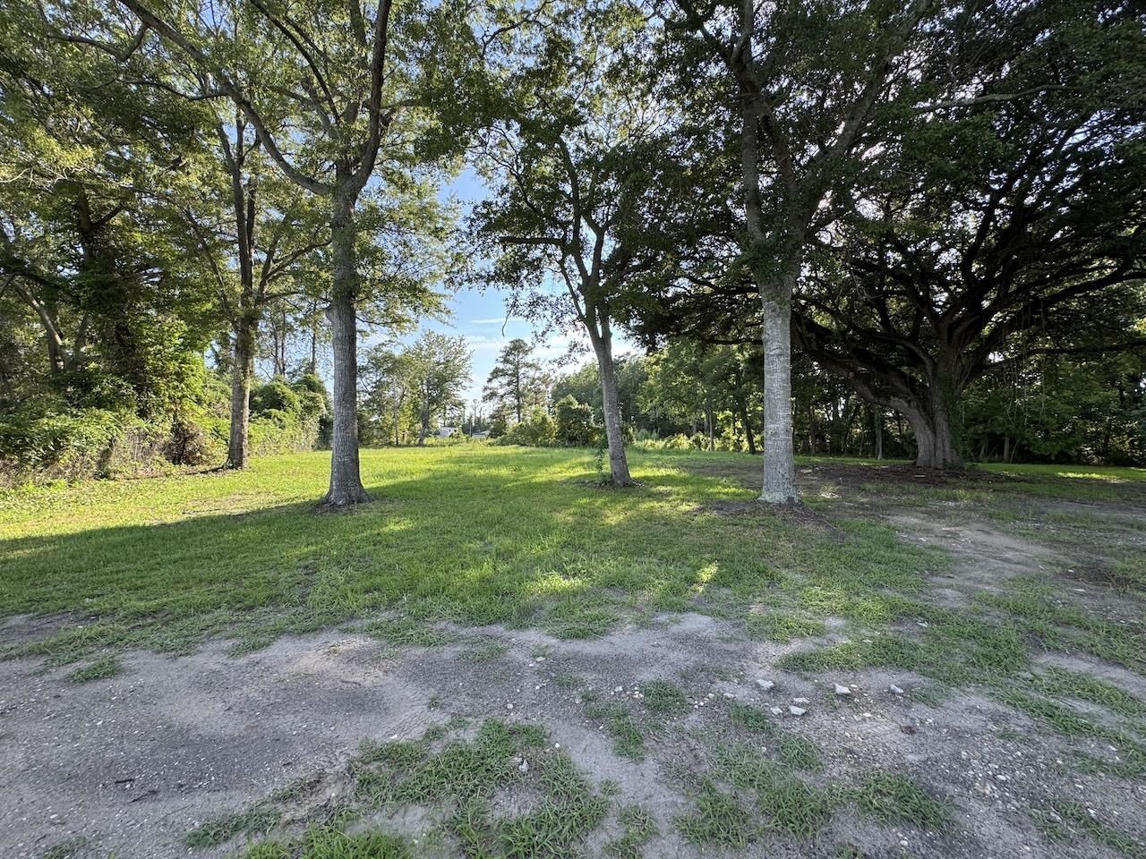 1327 Half Moon Ct. Photo 4