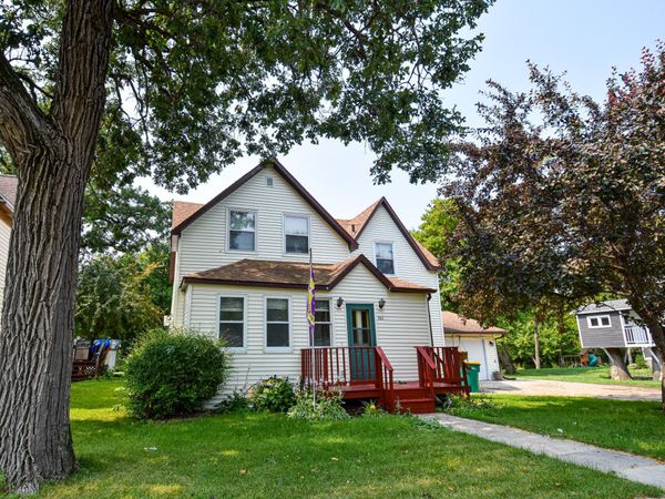 661 N Central Street, Warren, MN 56762
