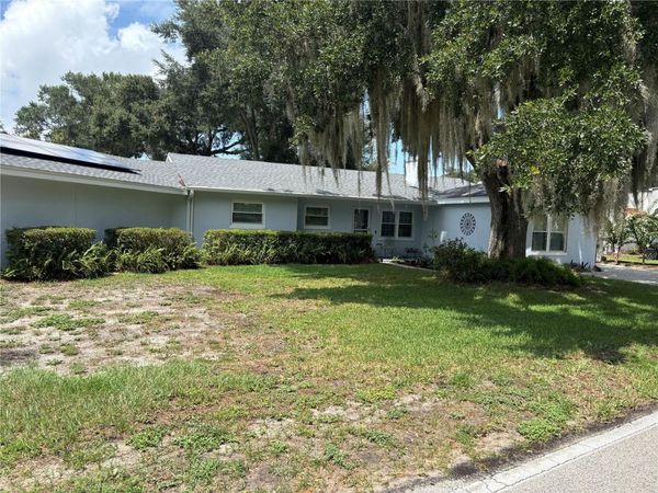 1901 N LAKE ELOISE DRIVE , WINTER HAVEN, FL 33884