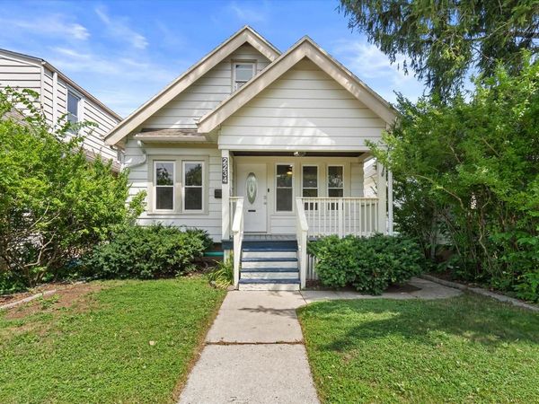 2234 S 72nd STREET, West Allis, WI 53219