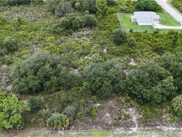 1321 Hibiscus AVE , LEHIGH ACRES, FL 33972