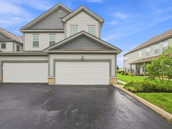 5900 Bluestone Way, Lewis Center, OH 43035