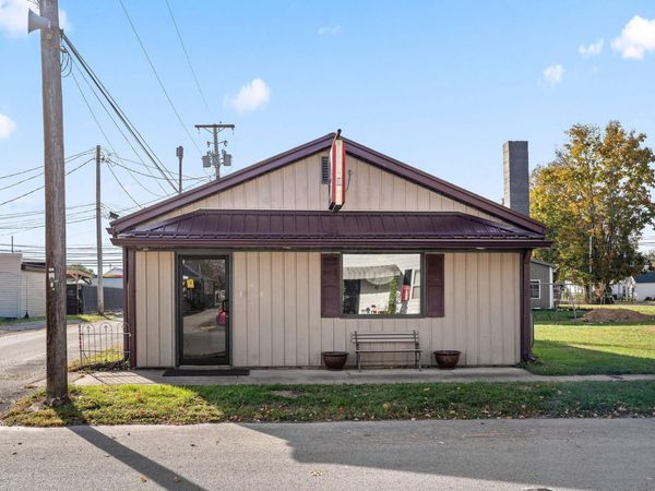 101 N Maple Street , Bainbridge, OH 45612