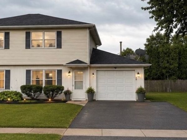 73 Joy Street , Sugar Grove, IL 60554