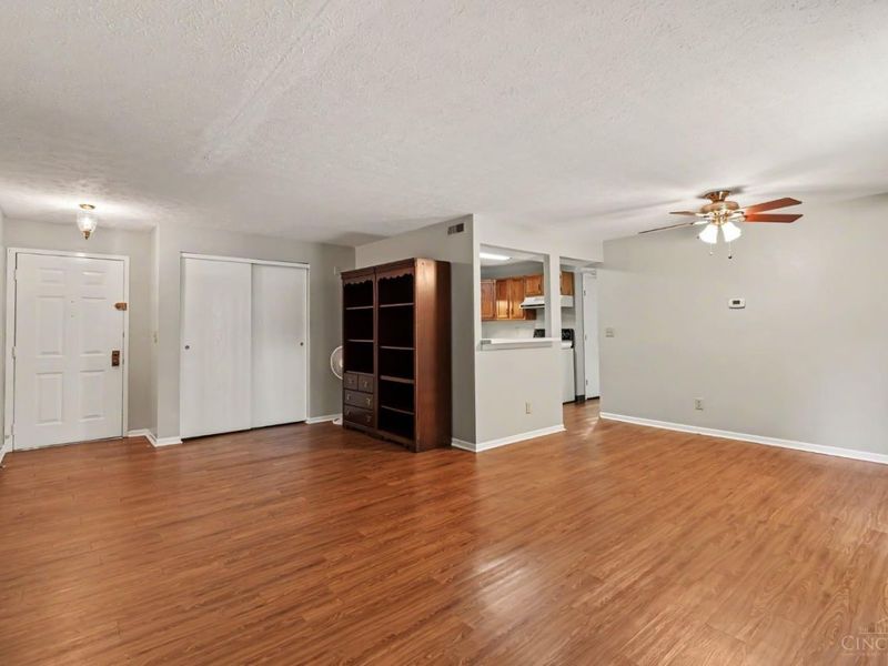 5788 Ashby Court, Miami Twp, OH 45150 Photo 3