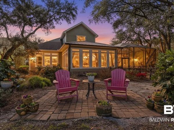16 Baywalk Dr, Gulf Shores, AL 36542