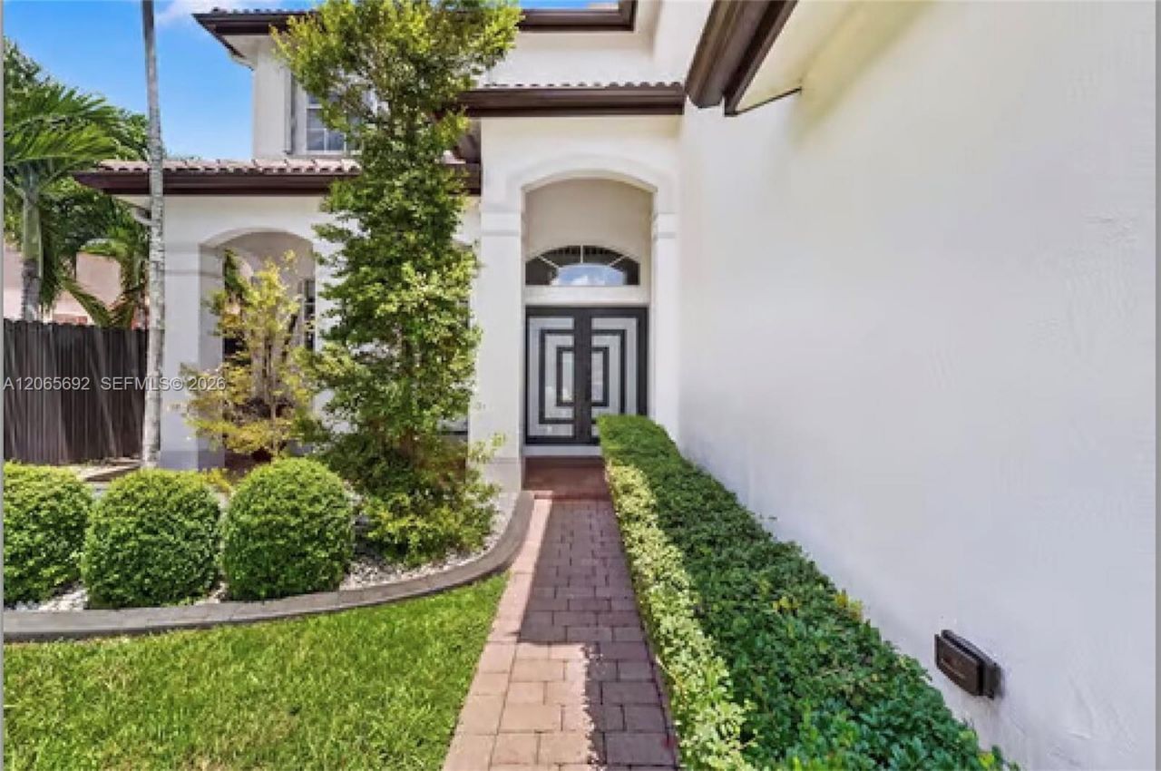 1051 SW 144th Pl, Miami, FL 33184 Photo
