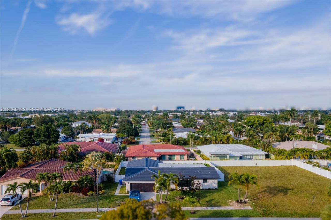 2415 NE 35th Dr, Fort Lauderdale, FL 33308 Photo