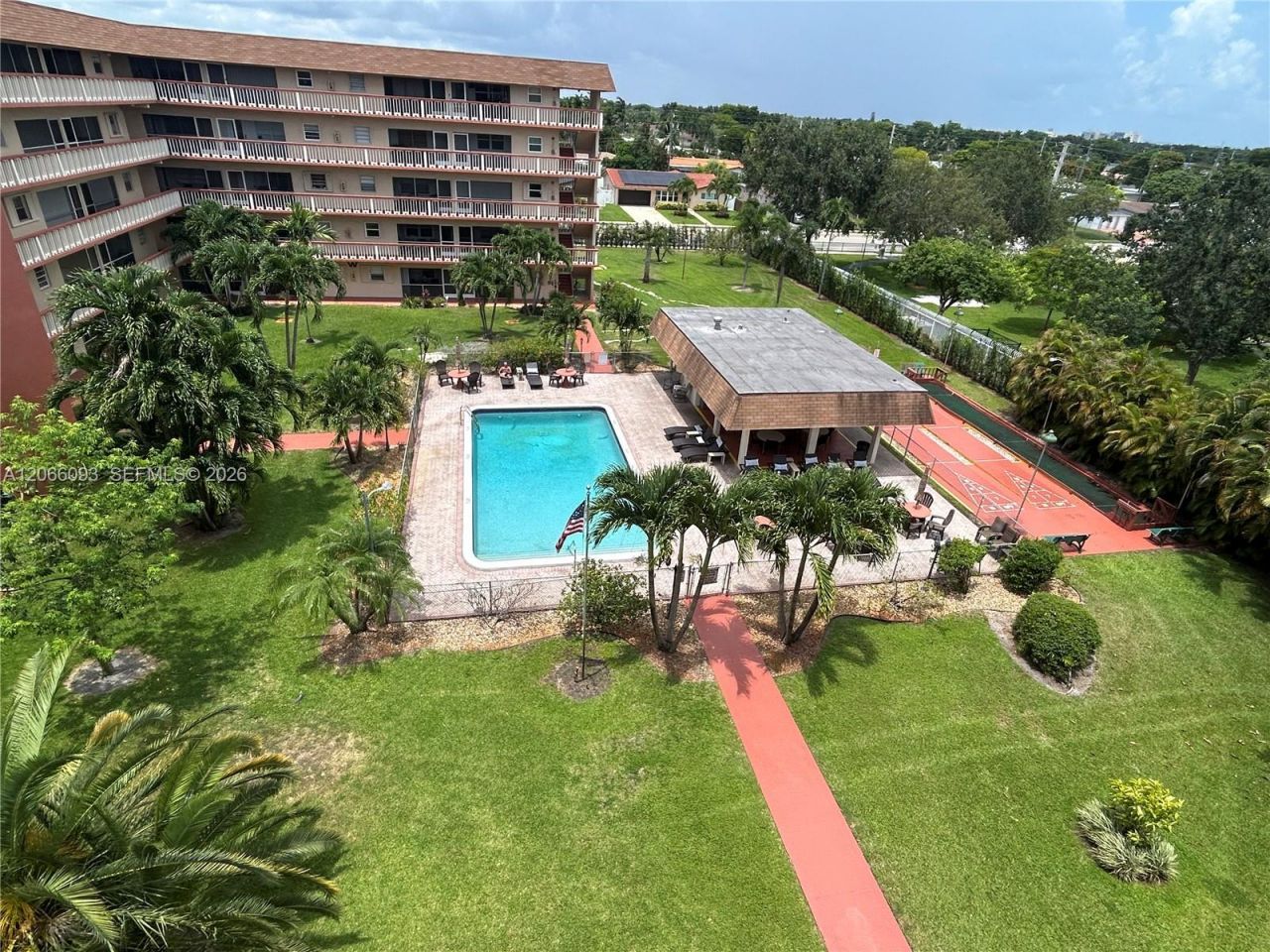 5300 Washington St, Unit U503, Hollywood, FL 33021 Photo