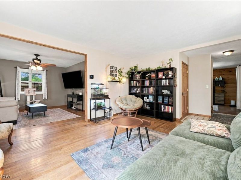 1399 Birchview Drive, Vermilion, OH 44089 Photo 2
