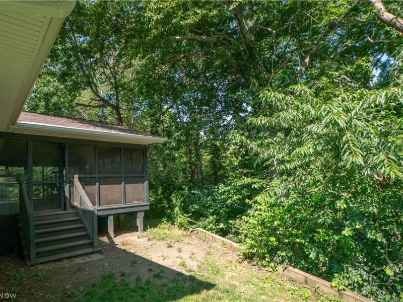 374 Woodlawn Reserve Road, Akron, OH 44305 Photo 40