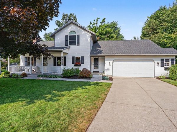 13813 Fox Trail Drive, Holland, MI 49424