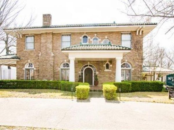 323 W Oak, El Dorado, AR 71730