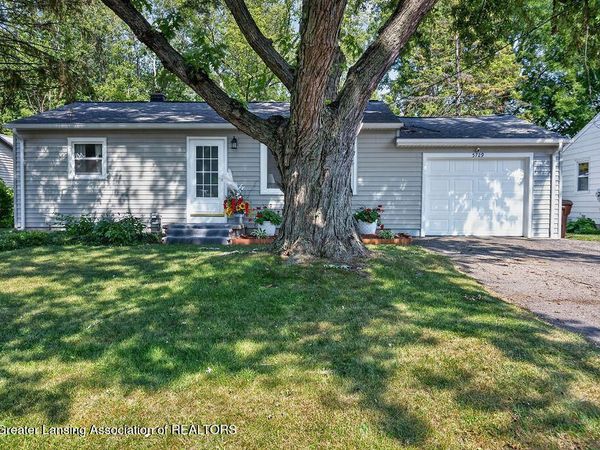 5729 Hilliard Road, Lansing, MI 48911