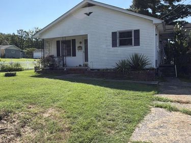 124 Kentucky Avenue, Irvine, KY 40336
