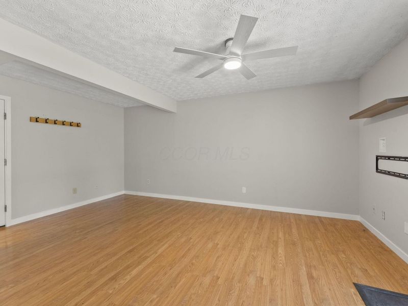 3368 La Coste Lane, Columbus, OH 43228 Photo 14