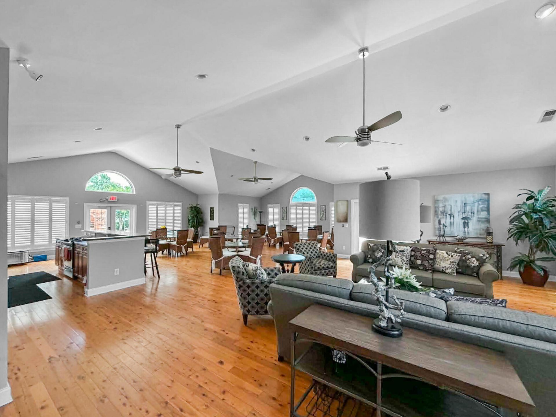 8800 Dorchester Road Photo 44