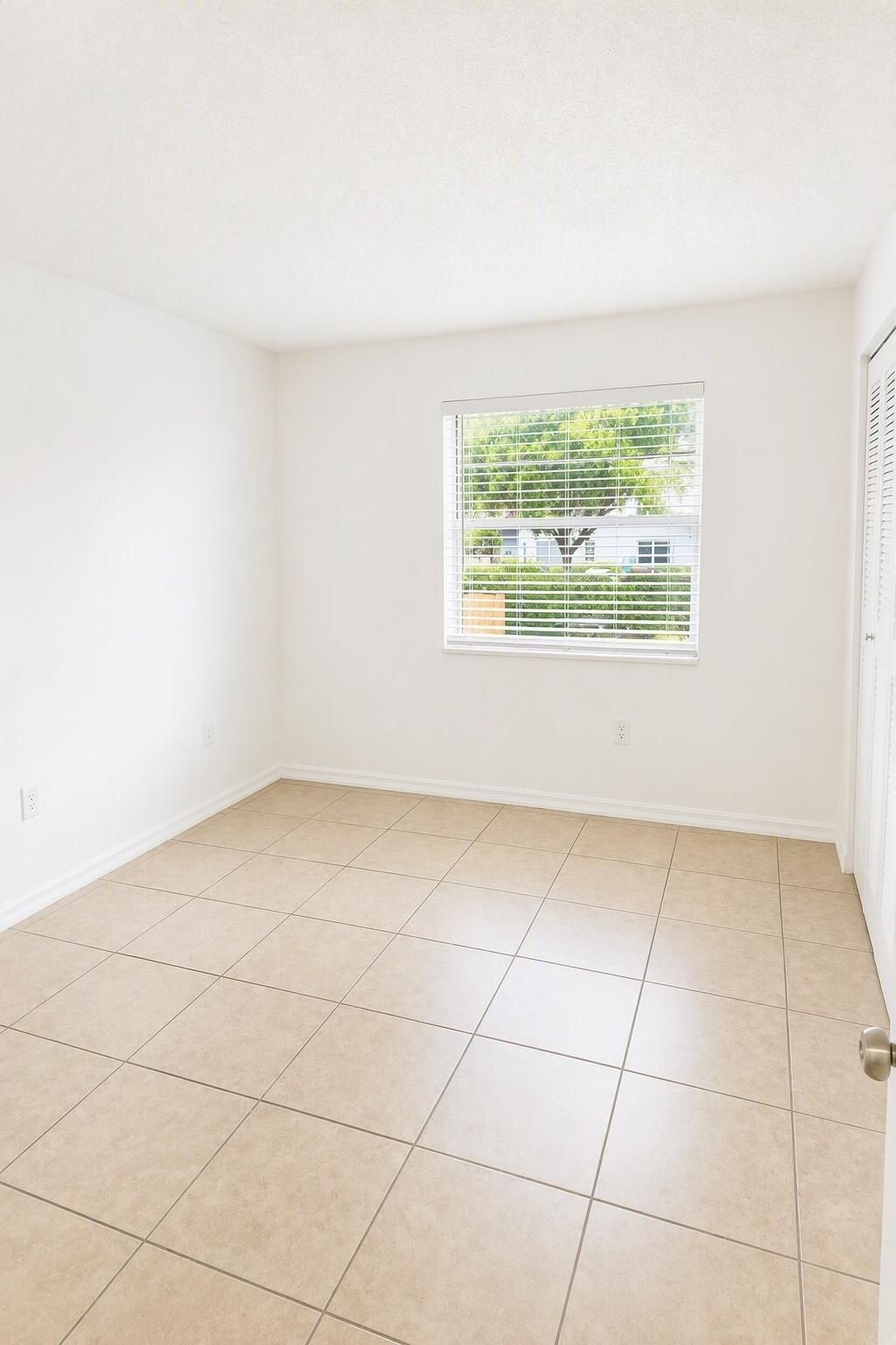 431 Executive Center Drive, Unit 204, West Palm Beach, FL 33401 Photo