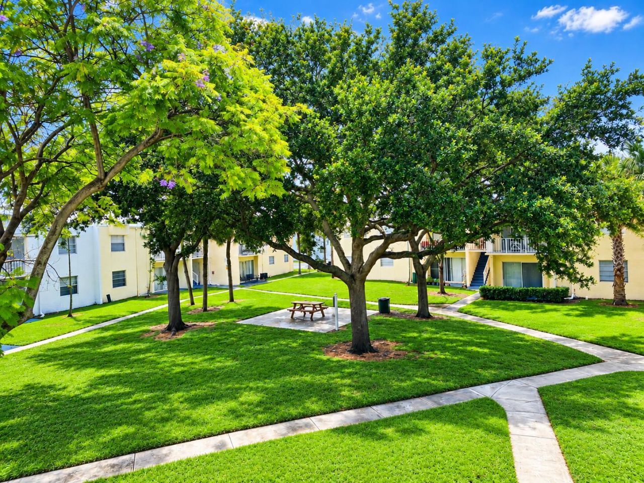 431 Executive Center Drive, Unit 204, West Palm Beach, FL 33401 Photo