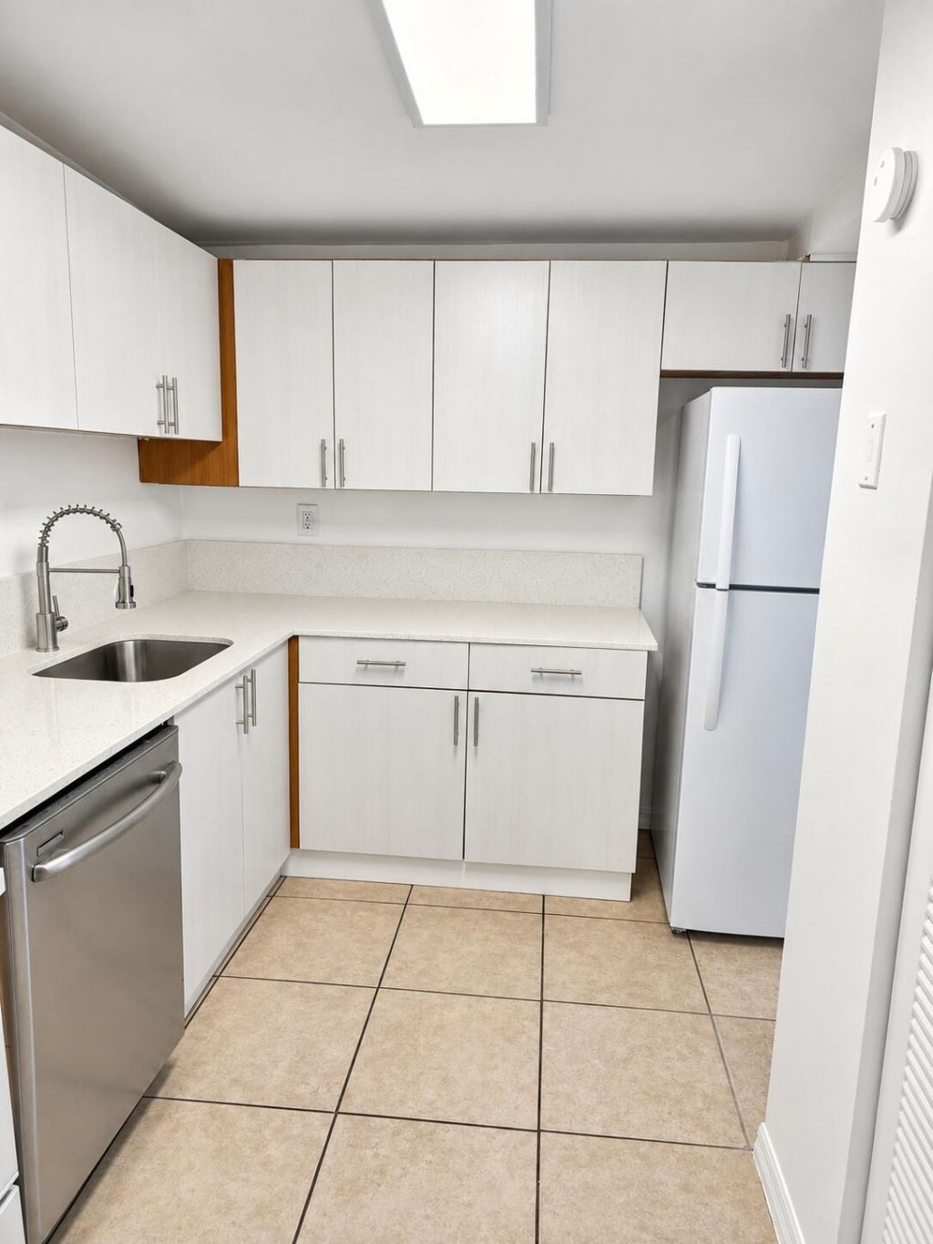 431 Executive Center Drive, Unit 204, West Palm Beach, FL 33401 Photo