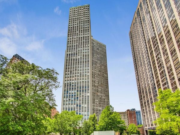 2626 N Lakeview Avenue, Unit 502, Chicago, IL 60614