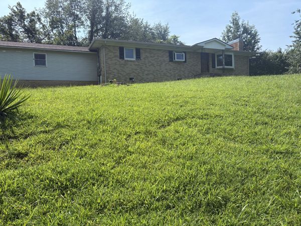 2350 Lewisburg Hwy , Pulaski, TN 38478