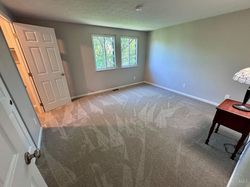 7488 Graystone Court, West Chester, OH 45069 Photo 10
