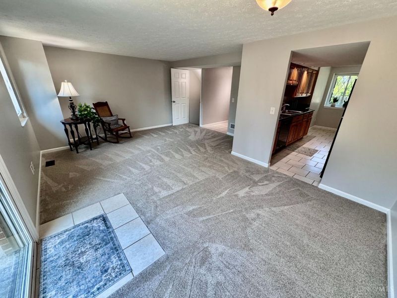 7488 Graystone Court, West Chester, OH 45069 Photo 5