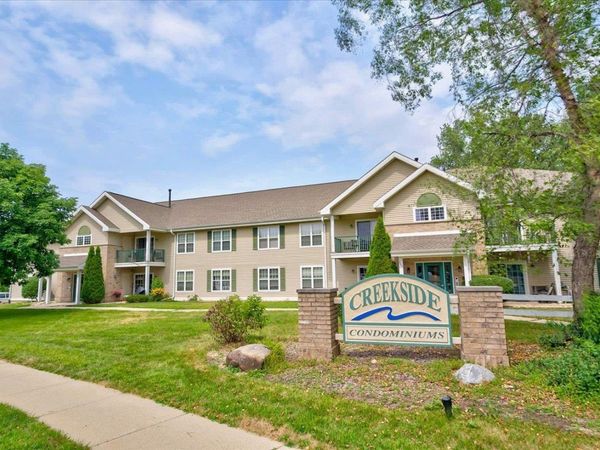 201 Kearney Way, Unit 202, Waunakee, WI 53597