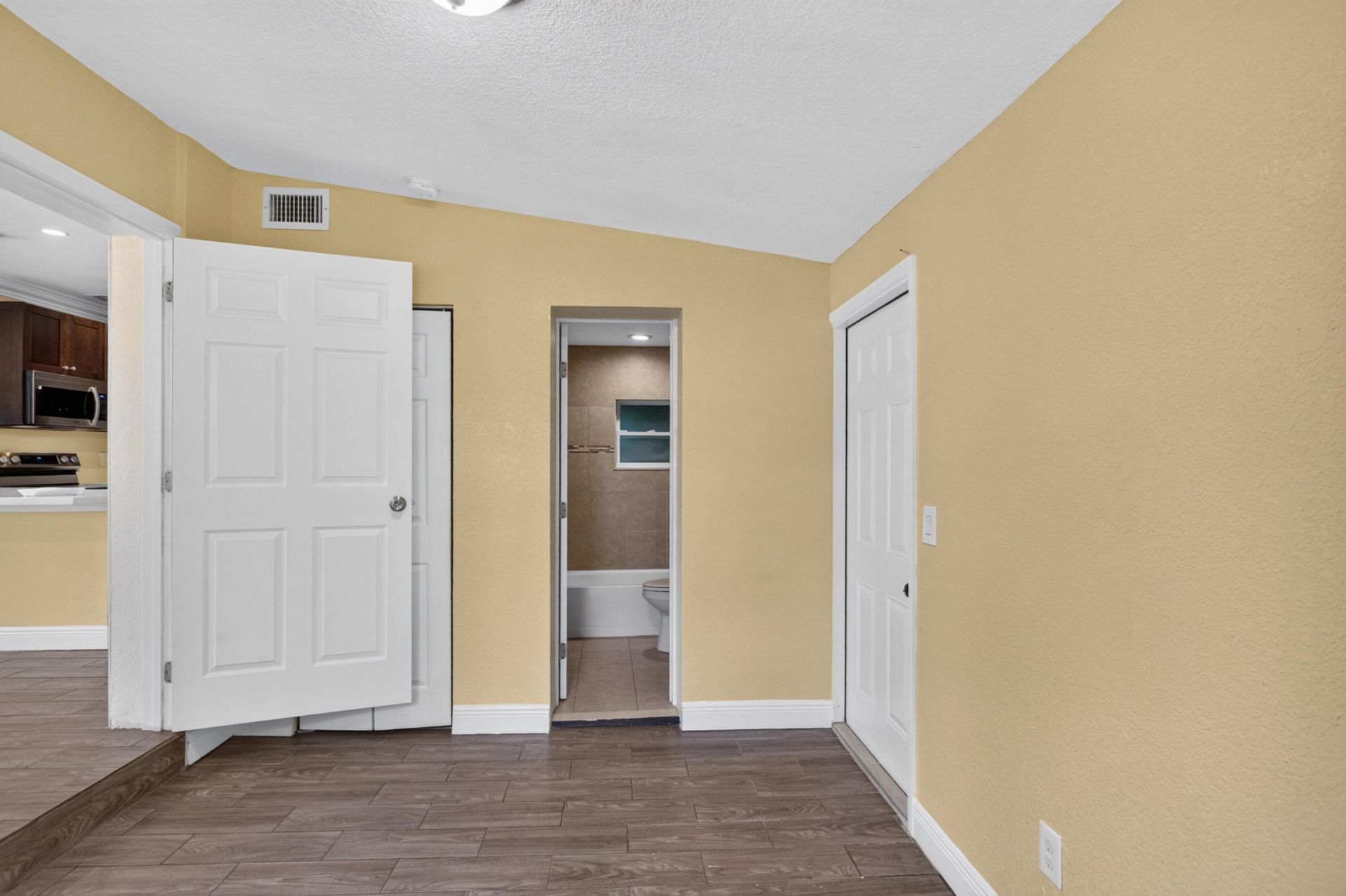 2681 NW 2nd Street, Boynton Beach, FL 33435 Photo
