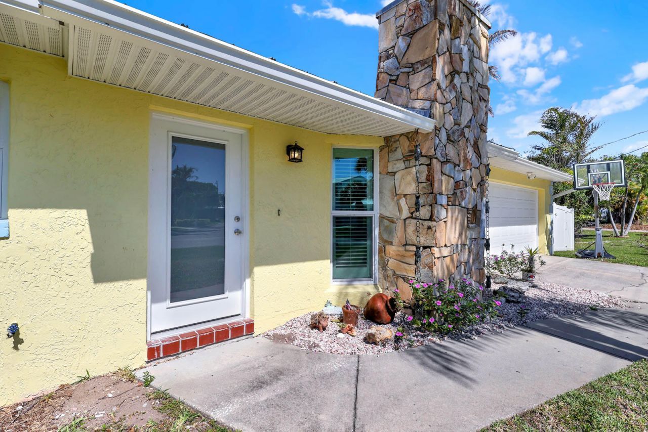 1902 Mimosa Avenue, Fort Pierce, FL 34949 Photo