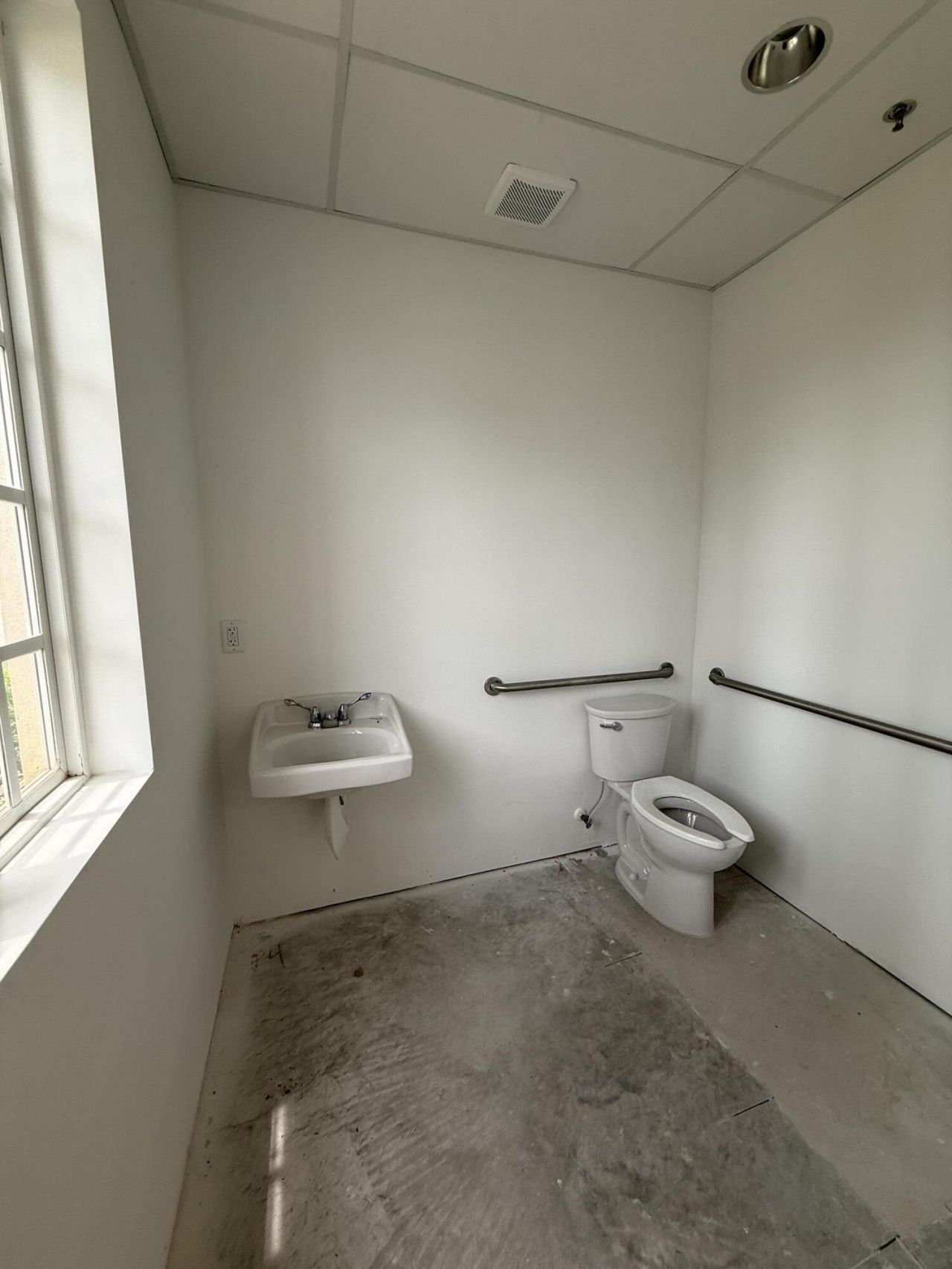 600 Citrus Avenue, Fort Pierce, FL 34950 Photo