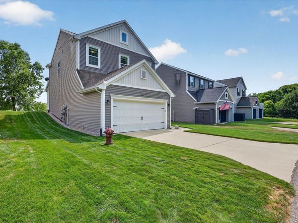 1314 Highland Hill, Lowell, MI 49331