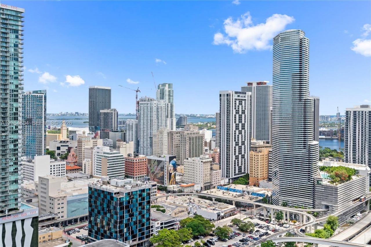 90 SW 3rd St , Unit 3504, Miami, FL 33130 Photo