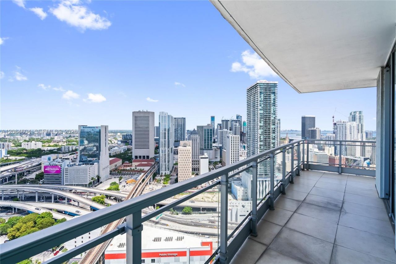 90 SW 3rd St , Unit 3504, Miami, FL 33130 Photo