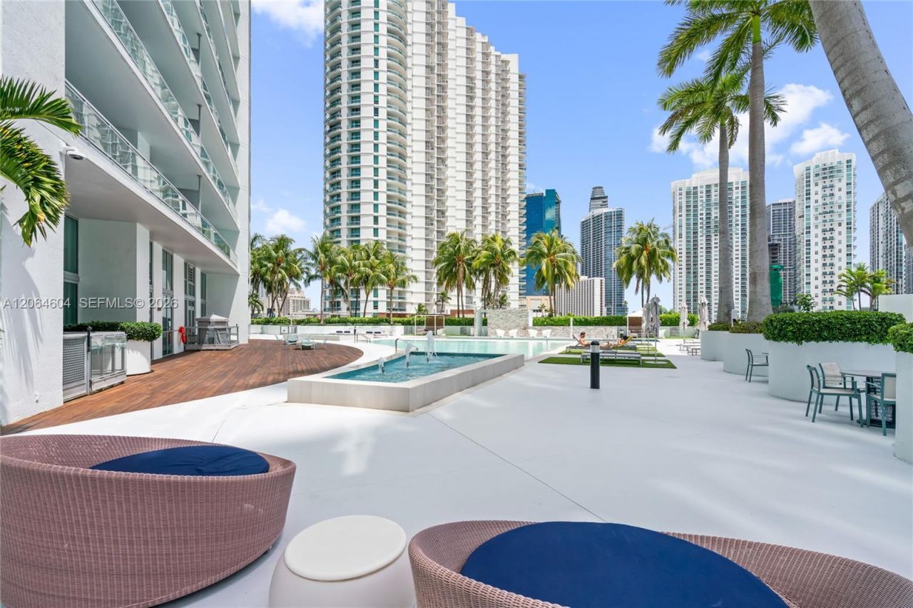 90 SW 3rd St , Unit 3504, Miami, FL 33130 Photo