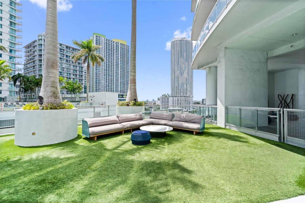 90 SW 3rd St , Unit 3504, Miami, FL 33130 Photo