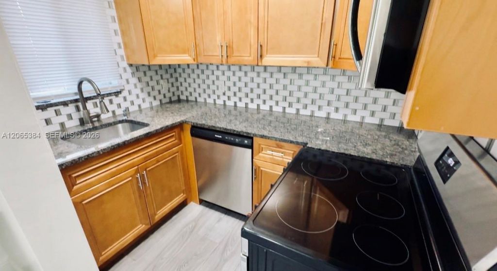 6625 Winfield Blvd, Unit 4-D, Margate, FL 33063 Photo