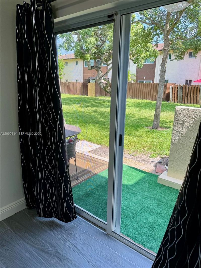 6625 Winfield Blvd, Unit 4-D, Margate, FL 33063 Photo