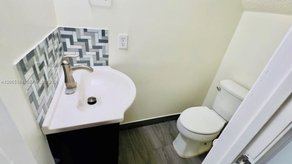 6625 Winfield Blvd, Unit 4-D, Margate, FL 33063 Photo