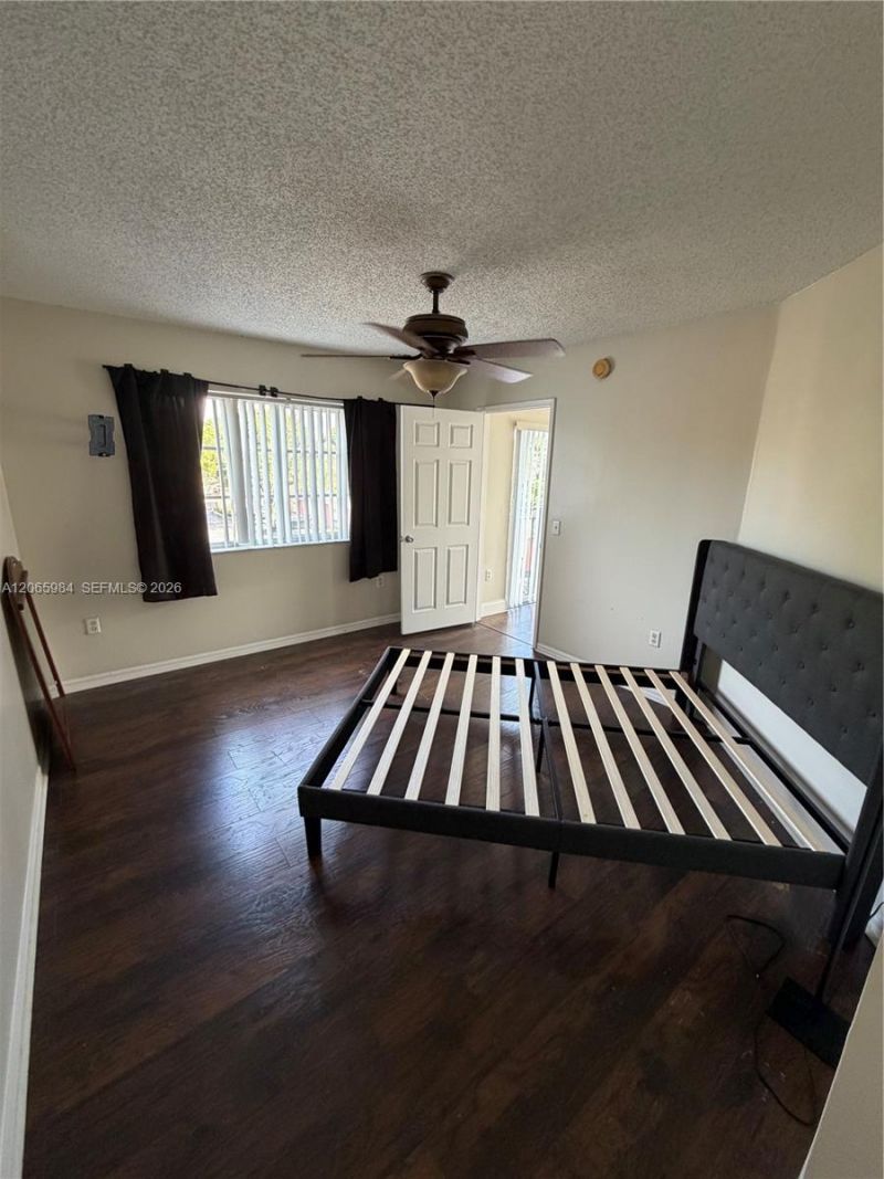 2427 Centergate Dr , Unit 301, Miramar, FL 33025 Photo