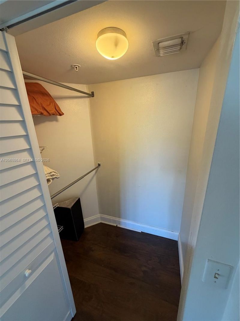 2427 Centergate Dr , Unit 301, Miramar, FL 33025 Photo
