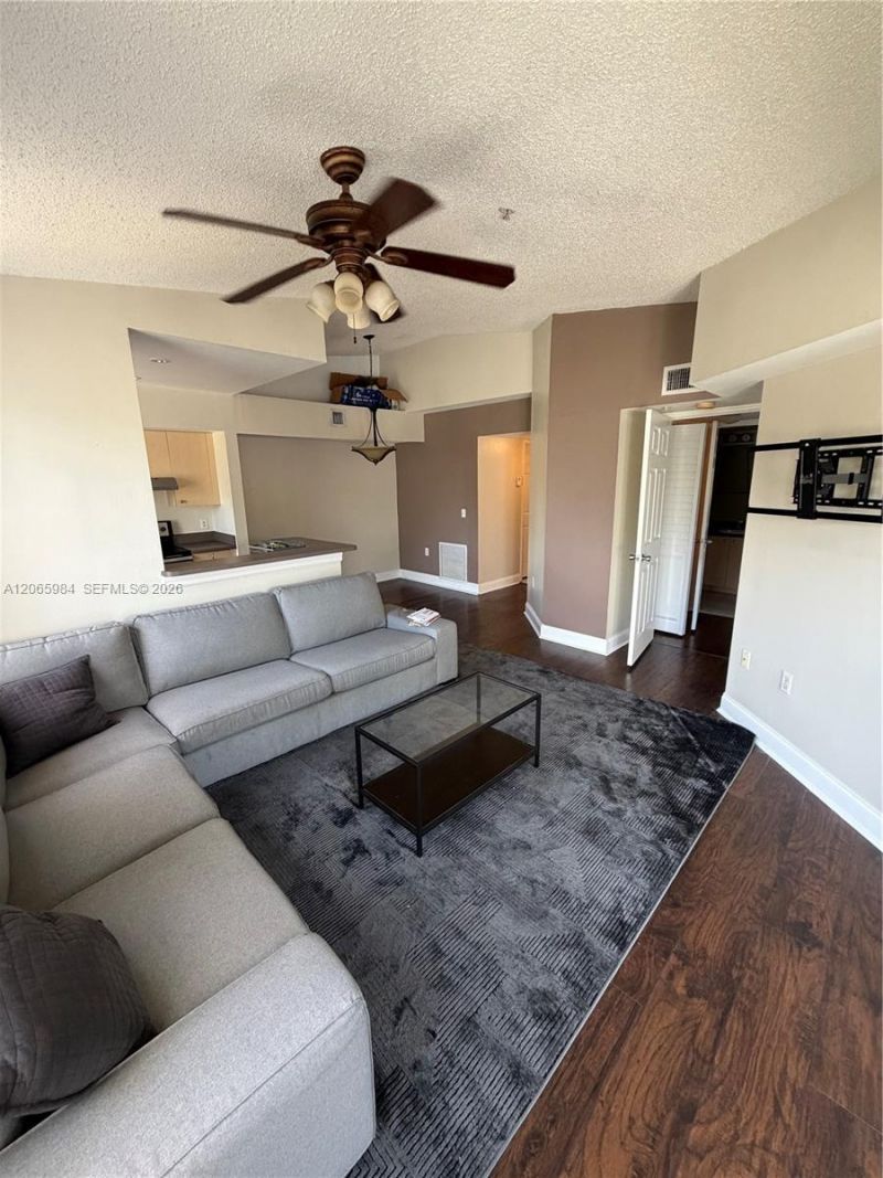 2427 Centergate Dr , Unit 301, Miramar, FL 33025 Photo
