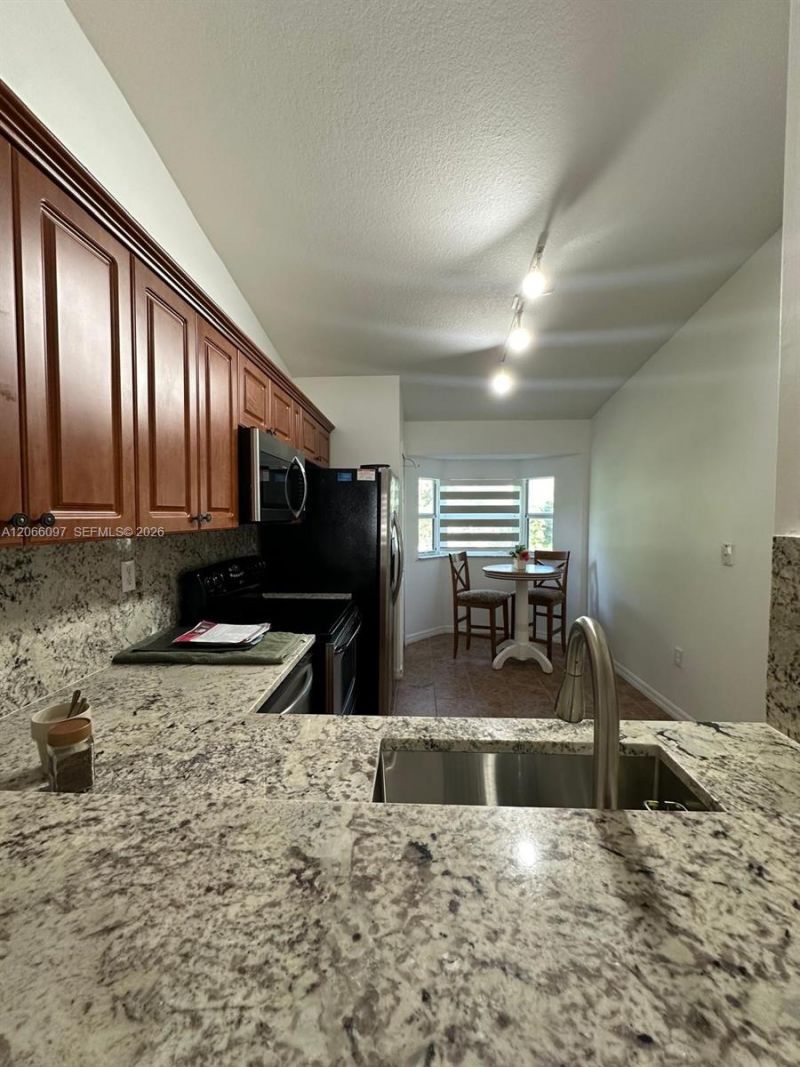 2920 SE 12th Rd , Unit 203-30, Homestead, FL 33035 Photo