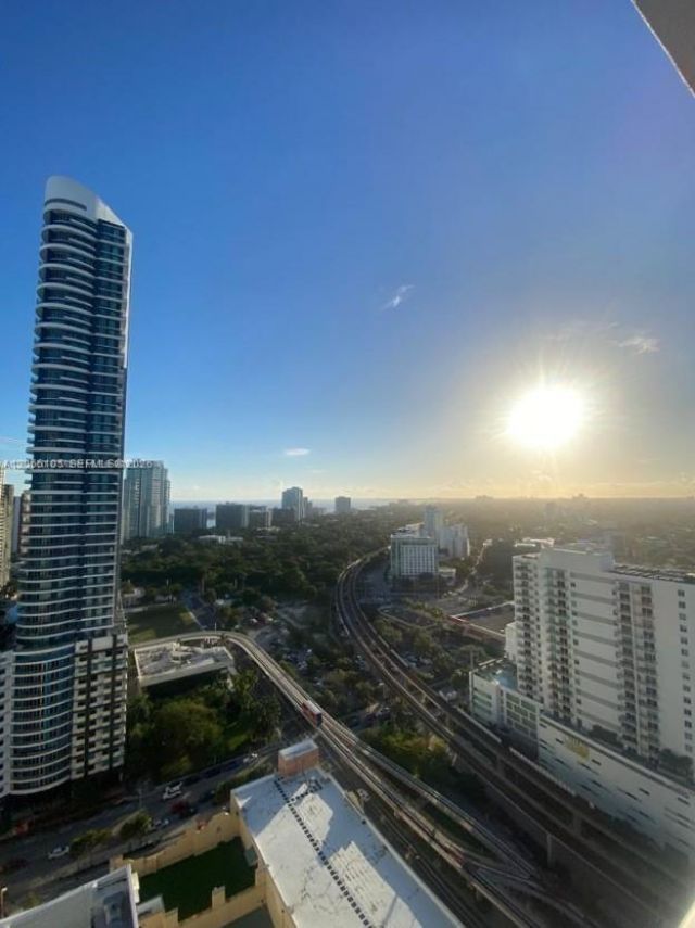 79 SW 12th St , Unit 3105-S, Miami, FL 33130 Photo