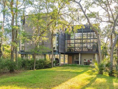 7965 Russell Creek Drive, Edisto Island, SC 29438