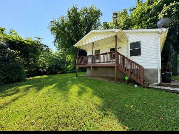 2401 10th Street, Huntington, WV 25703