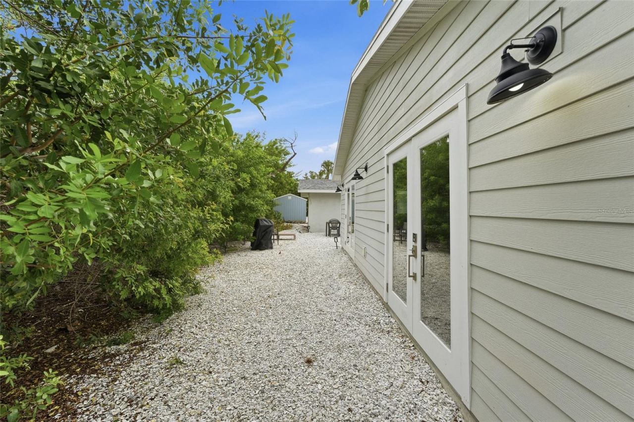 608 Saint Judes Drive, Longboat Key, FL 34228 Photo