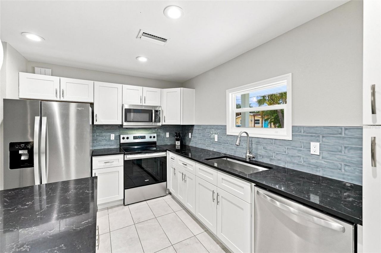 608 Saint Judes Drive, Longboat Key, FL 34228 Photo