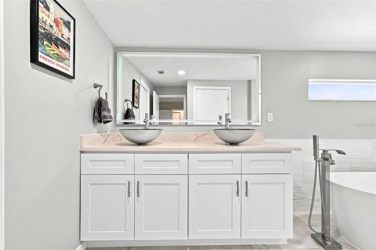 608 Saint Judes Drive, Longboat Key, FL 34228 Photo